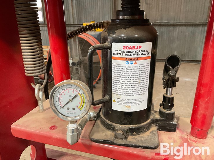 sunex-tools-20-ton-air/hydraulic-shop-press-image-13