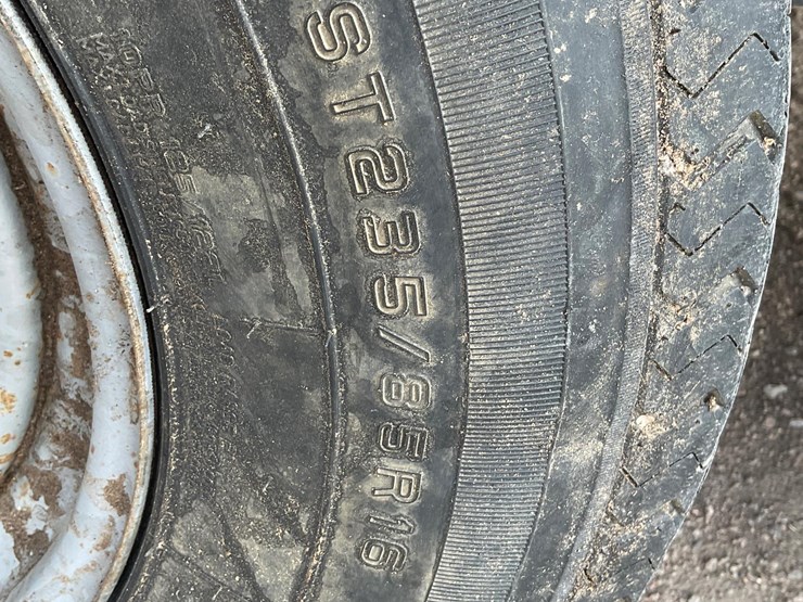 2000-diamond-t-bumper-pull-t/a-flatbed-trailer-image-20