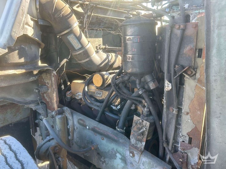 1981-mack-dm492s-image-23