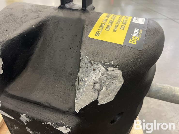 deutz-fahr-df-y1005-250kg-3-pt-concrete-ballast-image-8