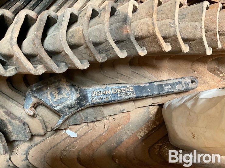 john-deere-perma-loc-cultivator-sweeps-image-10