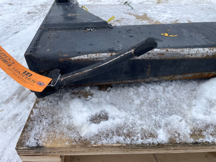 #3803-•-3-point-quick-hitch-image-19