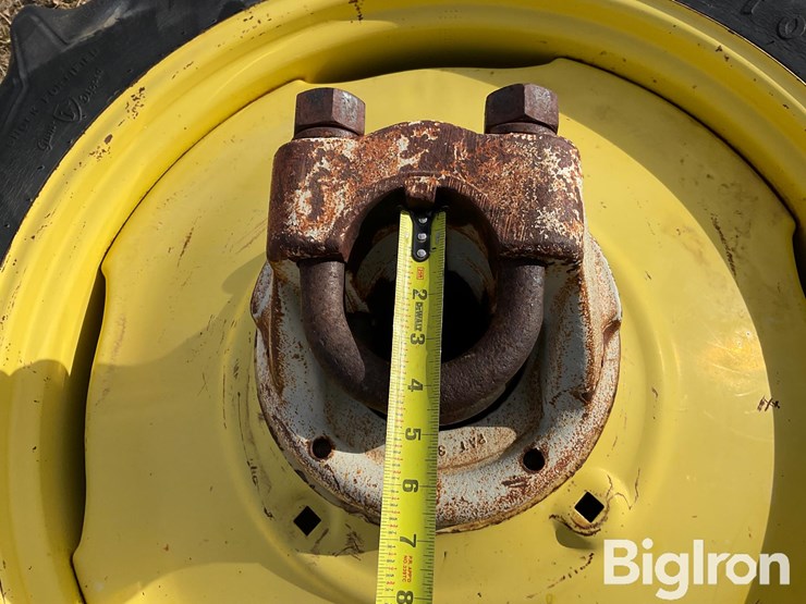 firestone-15.5-38-tire-&-john-deere-rim-image-13