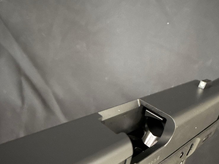 glock-g23-.40sw-pistol-(sn#-usk806)-(3mags/case)-image-17