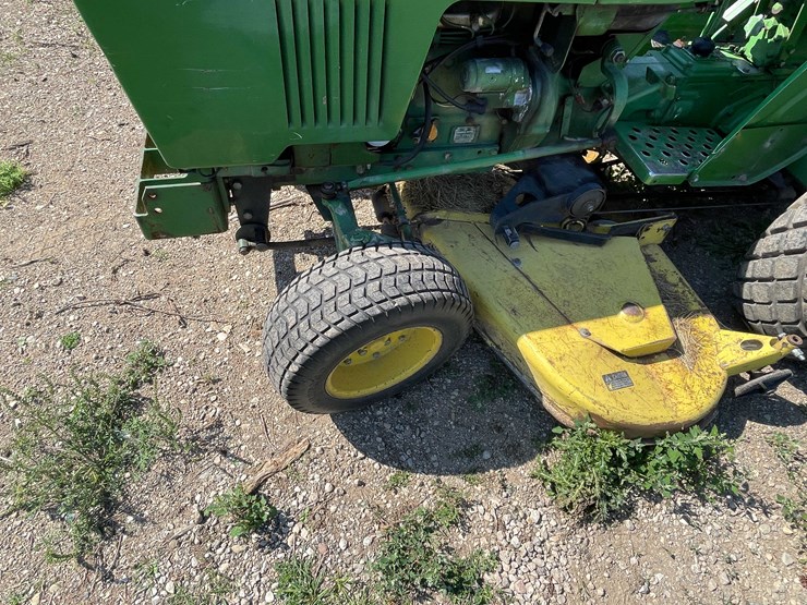 john-deere-850-image-21