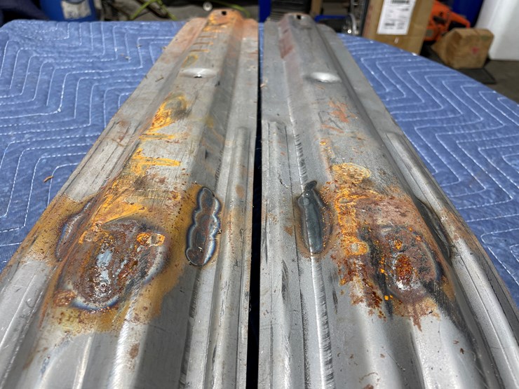 #3869-•-pair-of-1973-polaris-starfire-ski's-image-7