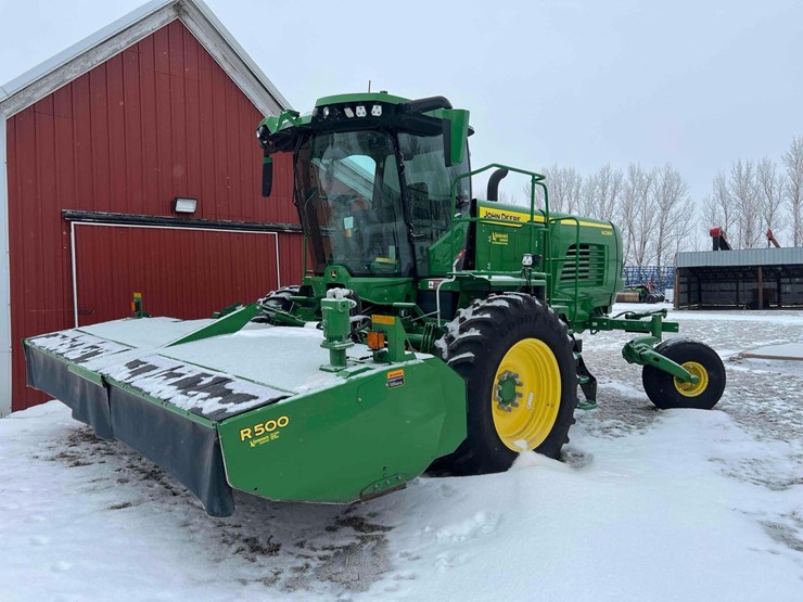2024-john-deere-w235r-image-1