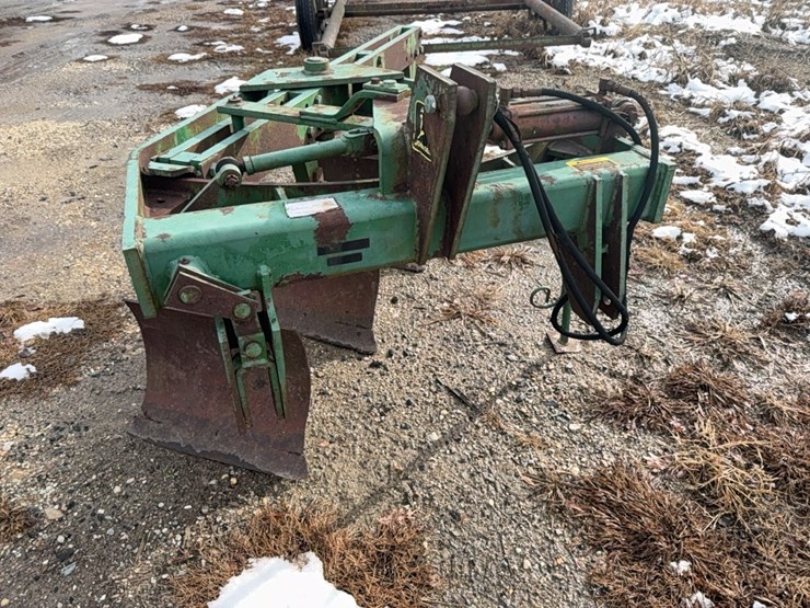 john-deere-3945-image-9