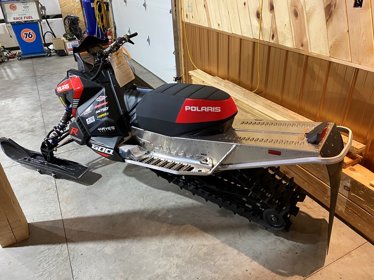 #3795-•-2022-polaris-600r-snowmobile-image-8