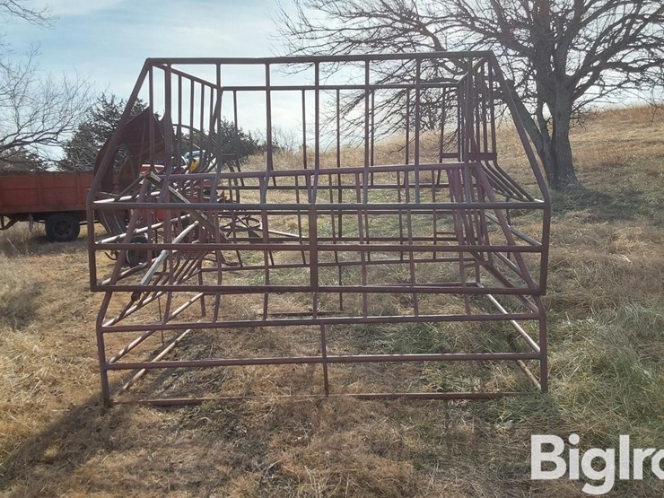square-8-1/2'-x-9-1/2'-bale-feeders-image-4