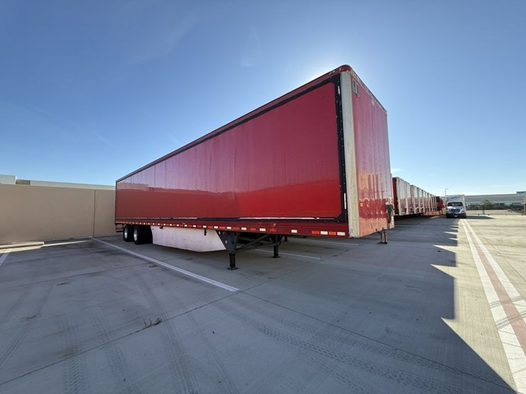 2016-utility-van-image-1