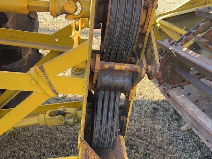 john-deere-840-image-109
