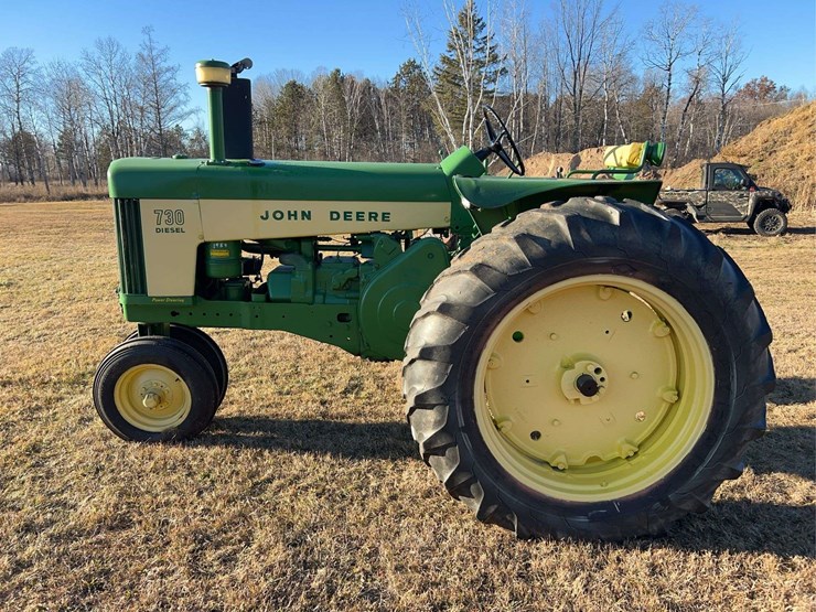1959-john-deere-730-image-2