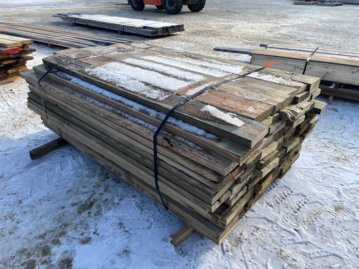 #3811-•-bundle-of-green-treated-lumber-image-5