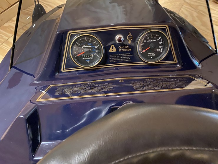 #3792-•-1983-polaris-indy-cross-country-image-20