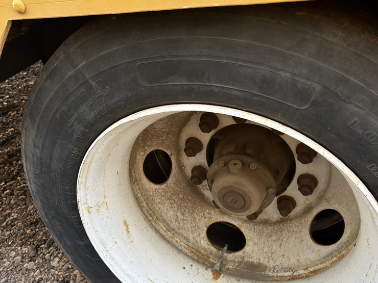 1999-kentucky-trailer-image-12