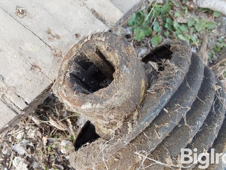 john-deere-275-image-13