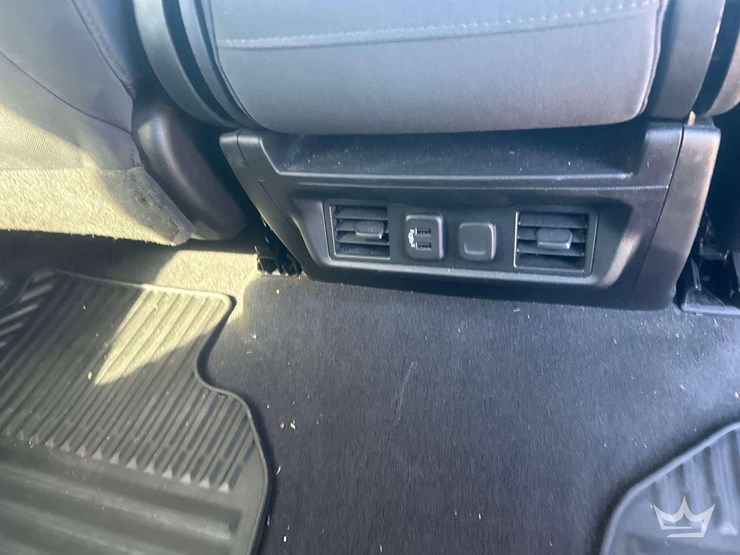 2020-chevrolet-silverado-1500-image-27