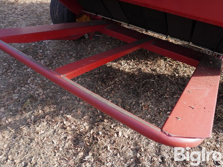 2008-new-holland-br7090-image-17