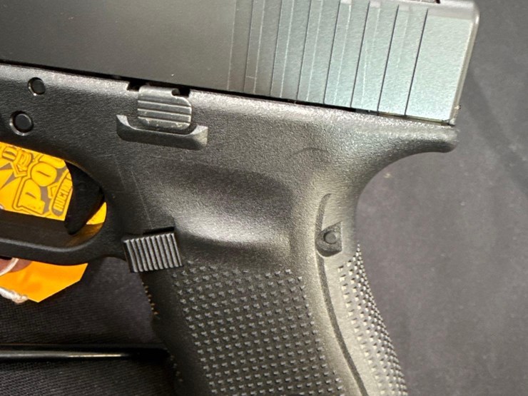 glock-g23-.40sw-pistol-(sn#-usk806)-(3mags/case)-image-12