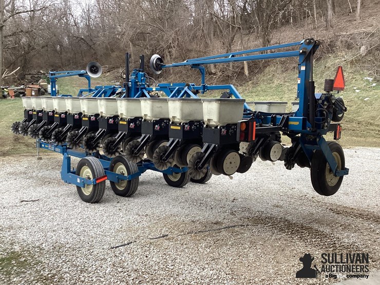 2004-kinze-3600-image-7