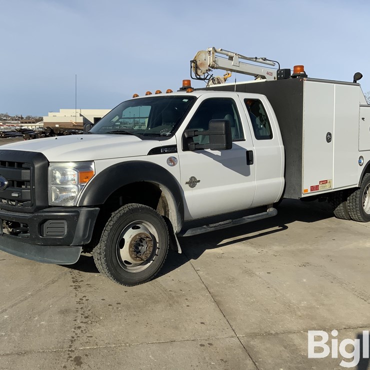 2012 FORD F550 XL