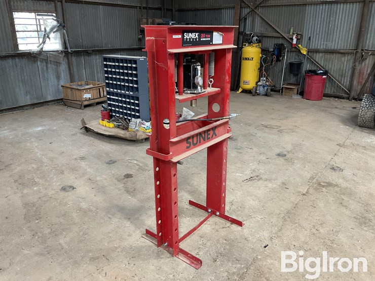 sunex-tools-20-ton-air/hydraulic-shop-press-image-3