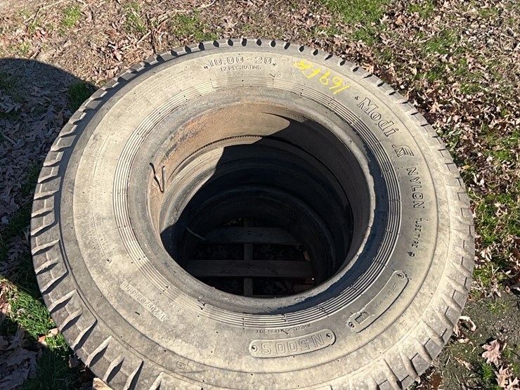 5-10-20-truck-tires,-6-rims;-located-at-7241-roxbury-rd,-charles-city,-va,-please-call-804.837.9940-or-804.651.4404-with-questions-image-4