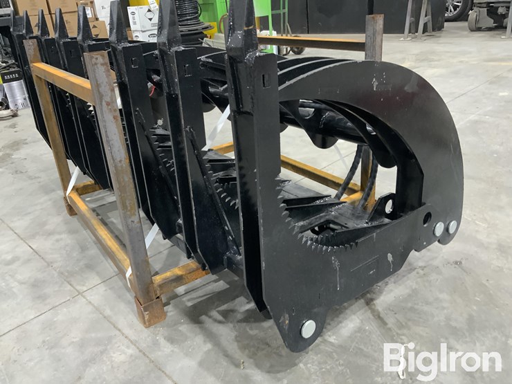 2025-giyi-clg72-skid-steer-curved-log-grabber-image-11