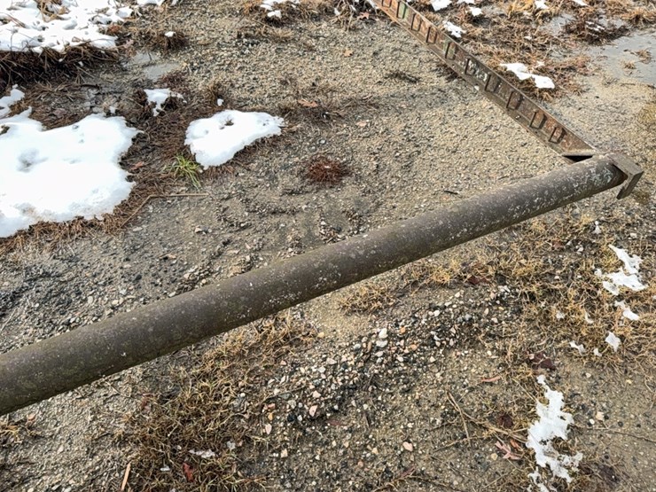 donahue-implement-carrier,-18-ft-x-6-ft,-no-wood-on-floor;-located-at-7241-roxbury-rd,-charles-city,-va,-please-call-804.837.9940-or-804.651.4404-with-questions-image-16