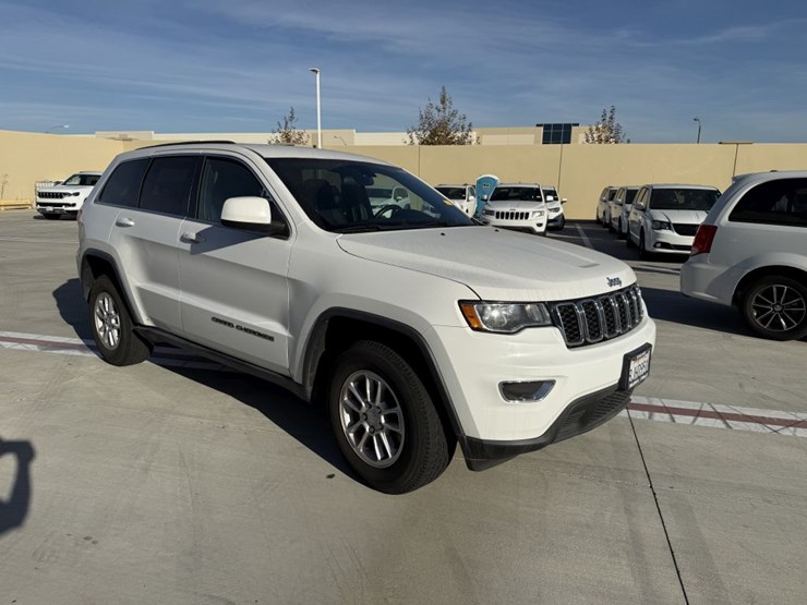 2019-jeep-grand-cherokee-image-2