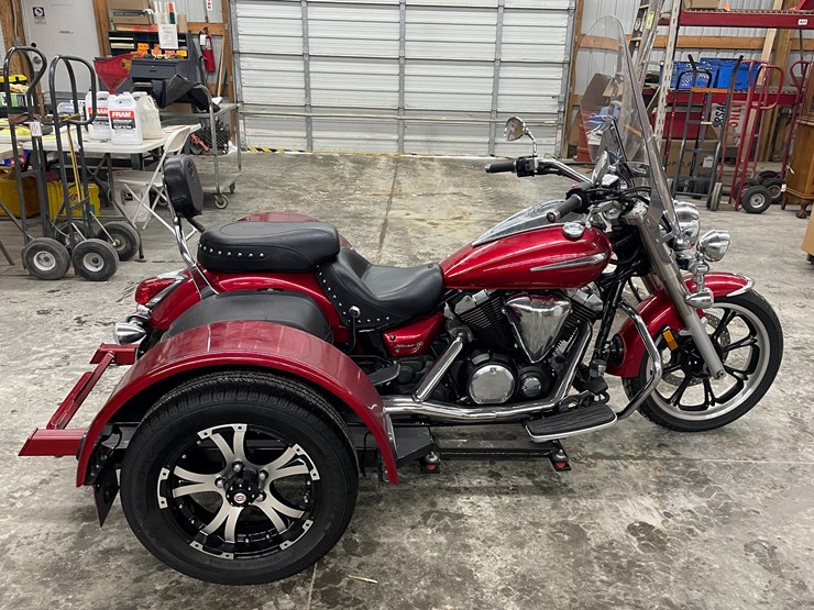 #1010-•-2011-yamaha-v-star-950-tourer-motorcycle-with-trike-kit-(has-wi-title)-image-4