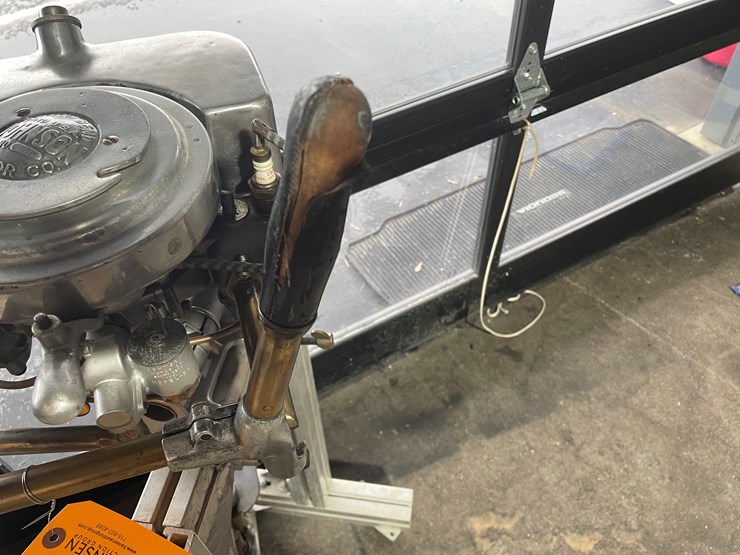 #3829-•-johnson-vintage-outboard-boat-motor-image-12