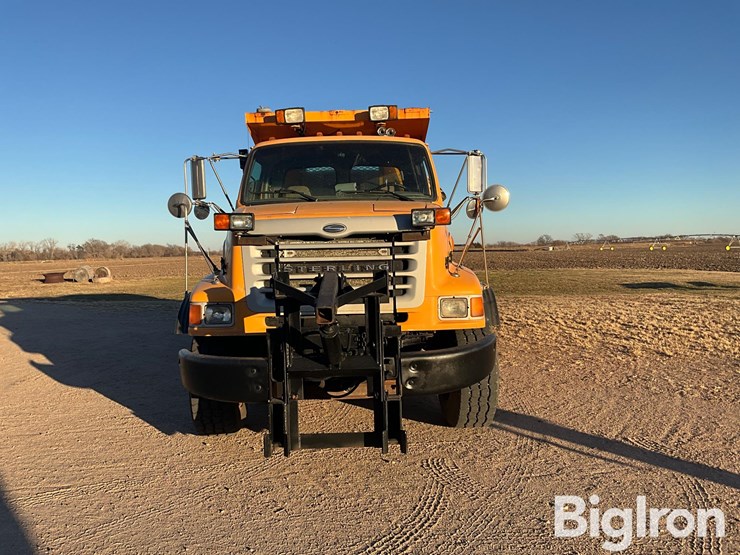 2005-sterling-lt7501-image-2