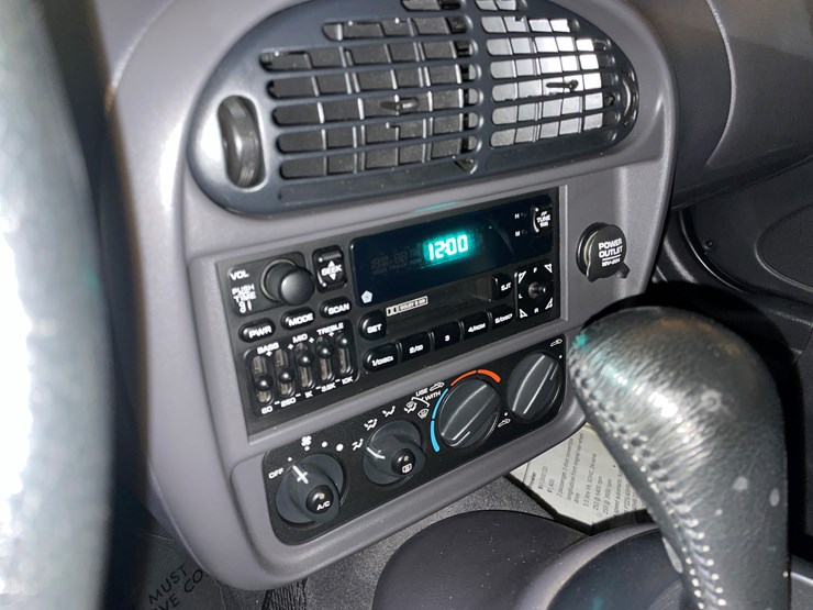 #3808-•-1999-plymouth-prowler-(has-wi-title)-image-29