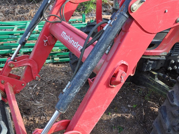 2019-mahindra-6065-image-12