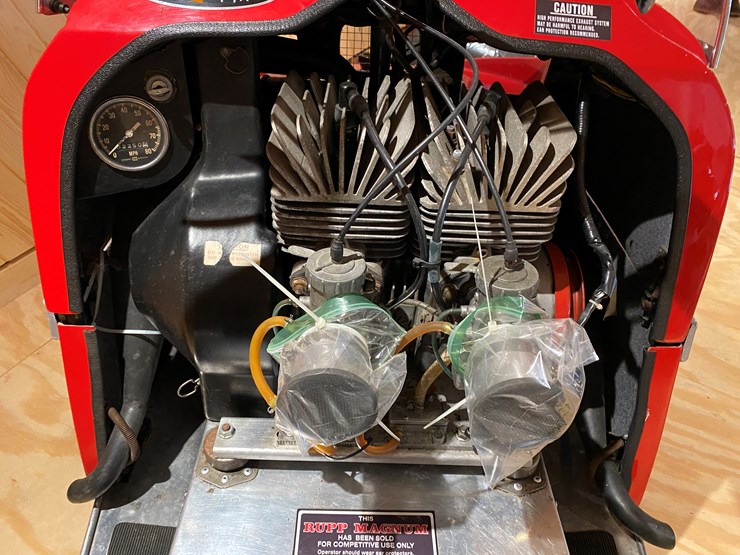 #3793-•-1970-rupp-440-magnum-snowmobile-image-13