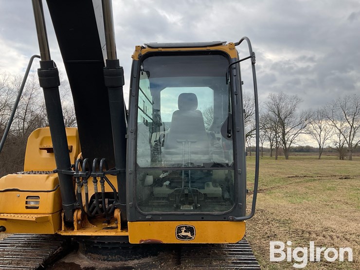 2013-deere-160g-lc-image-10