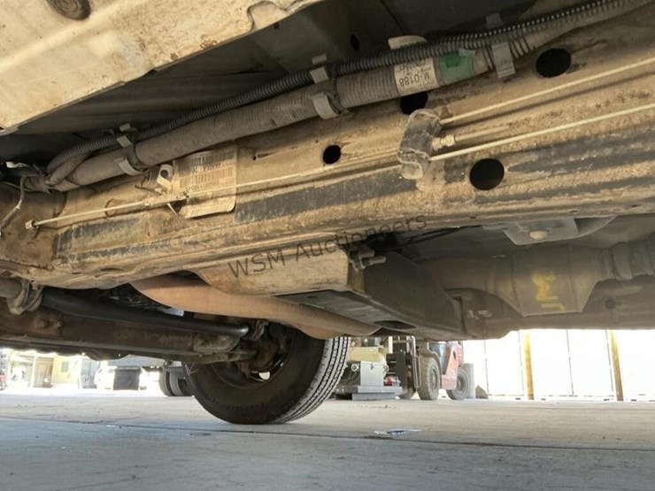 2012-chevrolet-silverado-1500-image-22