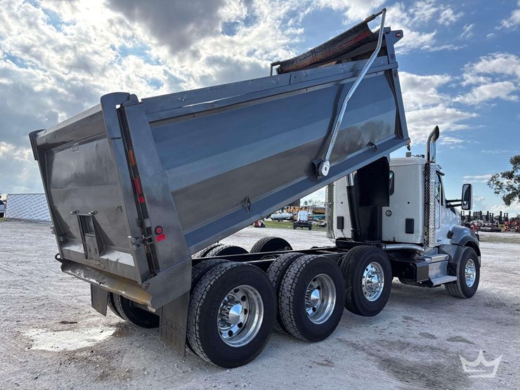 2019-kenworth-t880-image-3