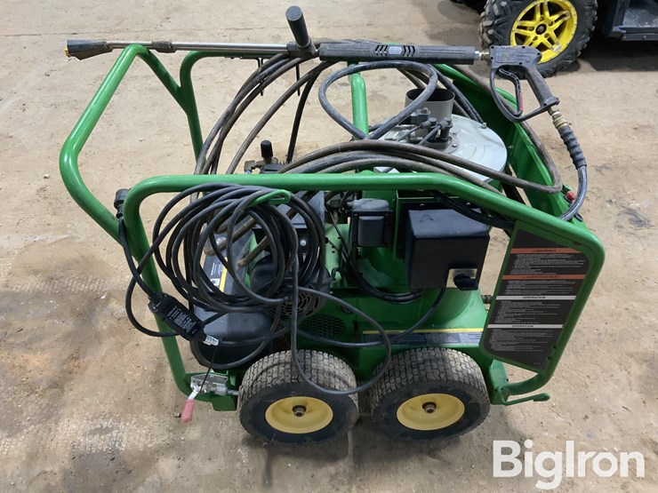 john-deere-ac2000-eh-hot-pressure-washer-image-4