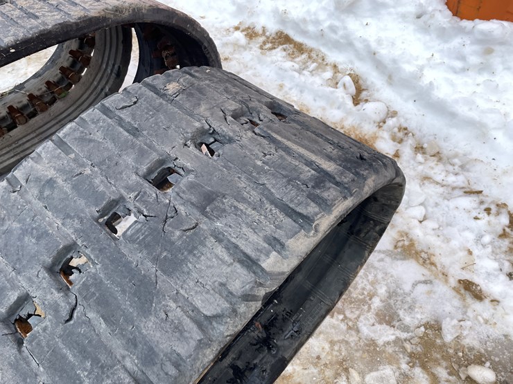 #3795-•-(4)-used-skid-steer-tracks-image-18