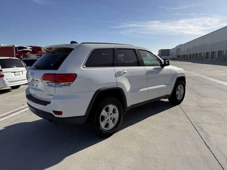 2016-jeep-grand-cherokee-image-3