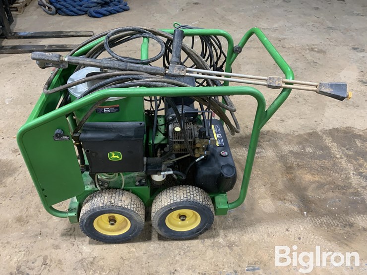 john-deere-ac2000-eh-hot-pressure-washer-image-8