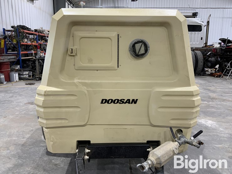 2016-doosan-p185wdo-t4f-image-9