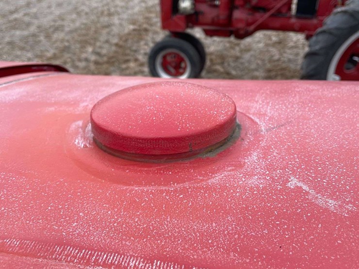 mccormick-deering-wk-40-wide-front-on-rubber-image-58