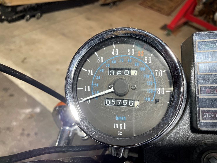 #3814-•-1980-kawasaki-z1-classic-motorcycle-(has-wi-title)-image-13