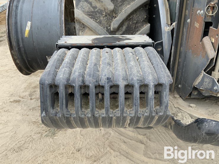 2012-new-holland-t9.505-image-11