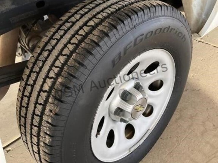 2012-chevrolet-silverado-1500-image-8