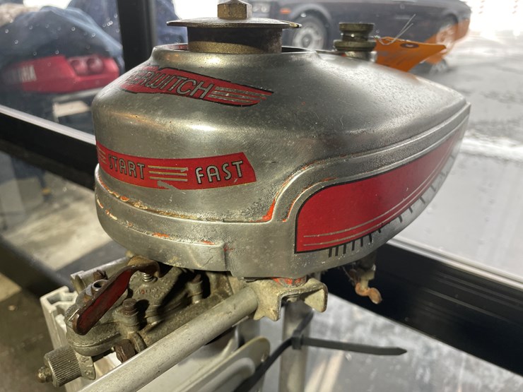 #3825-•-water-witch-vintage-outboard-boat-motor-image-6